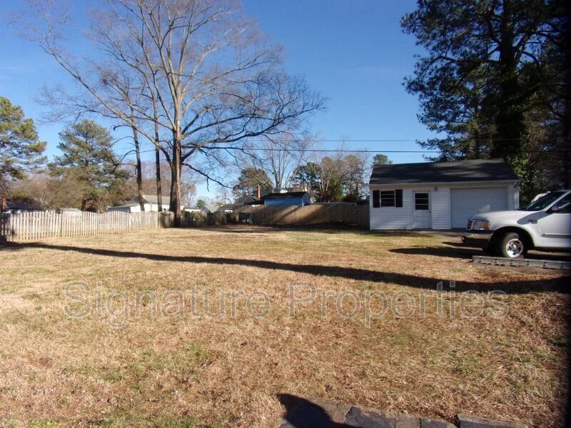 8329 Meadowbridge Rd - Photo 2 of 11