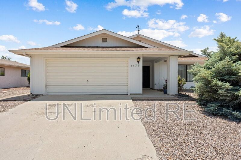 1125 N Arrowhead Ln - Photo 2 of 29