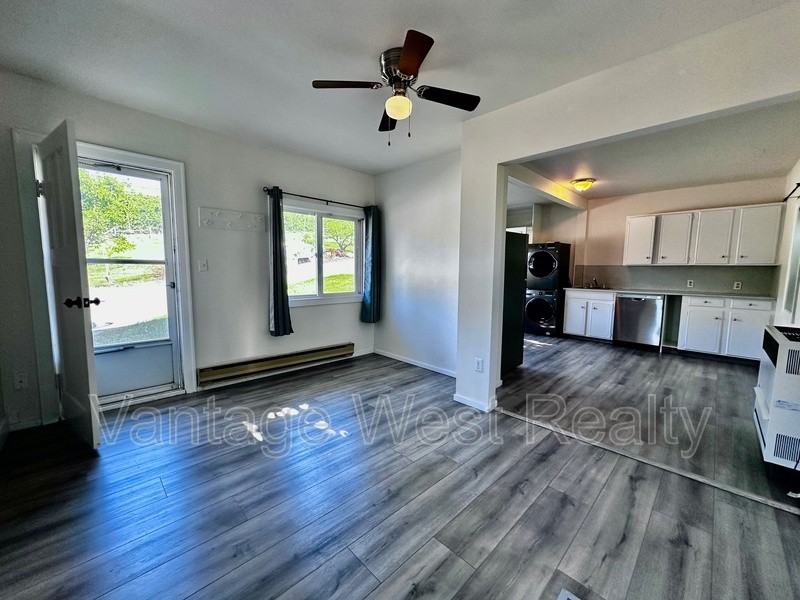 1285 Latta Rd - Photo 6 of 14