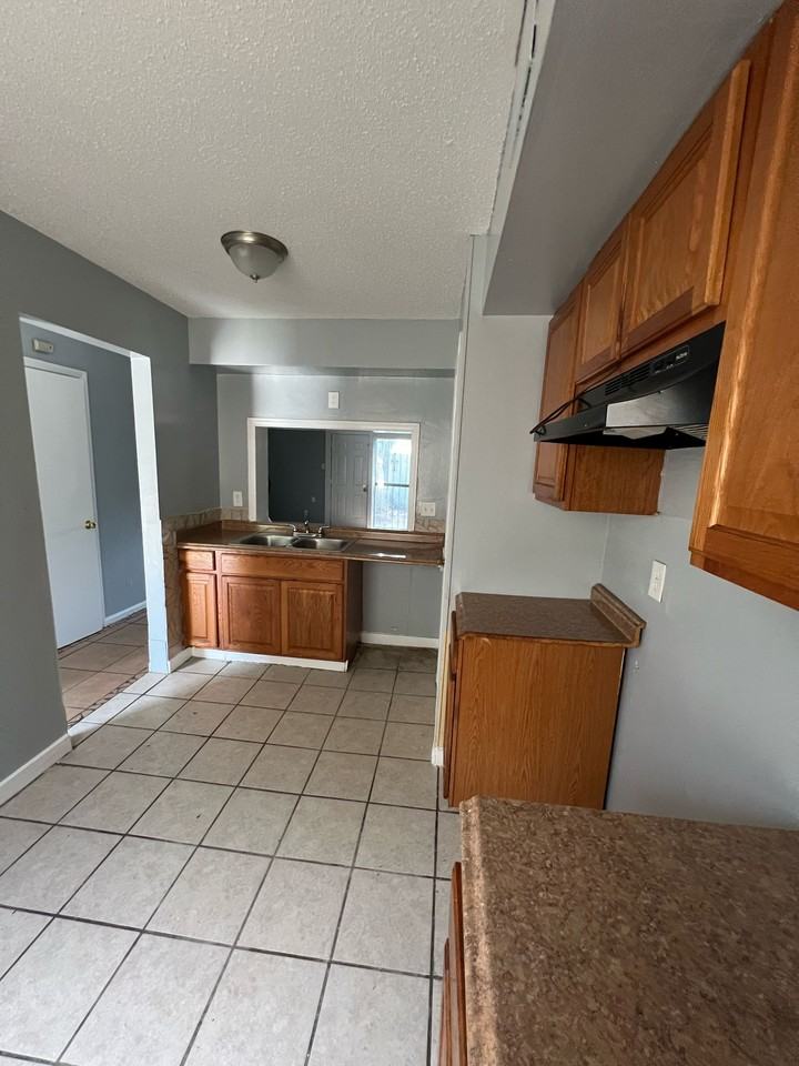 5217 Flowering Peach Dr - Photo 4 of 12