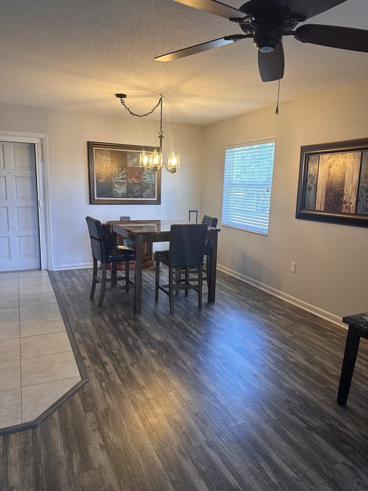 136 N Verona Ave #103 - Photo 2 of 9