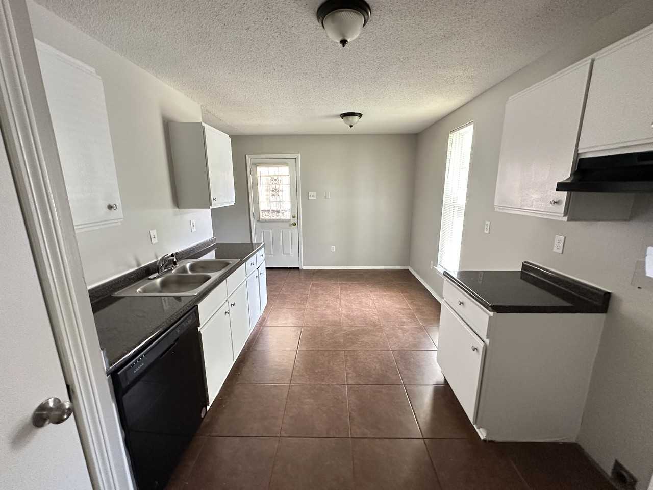 5656 Ballenmoor Dr - Photo 3 of 20