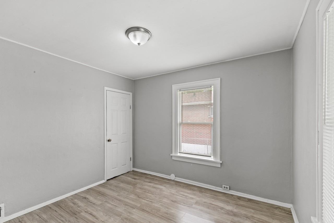 5724 Janet Ave - Photo 7 of 19