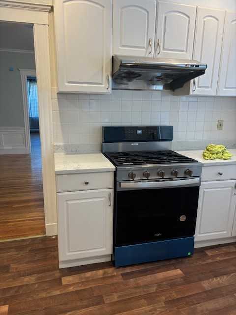 144 Columbia St #1 - Photo 5 of 10