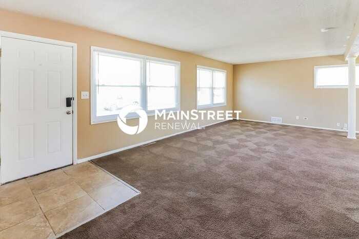 7401 E 51st St - Photo 2 of 17