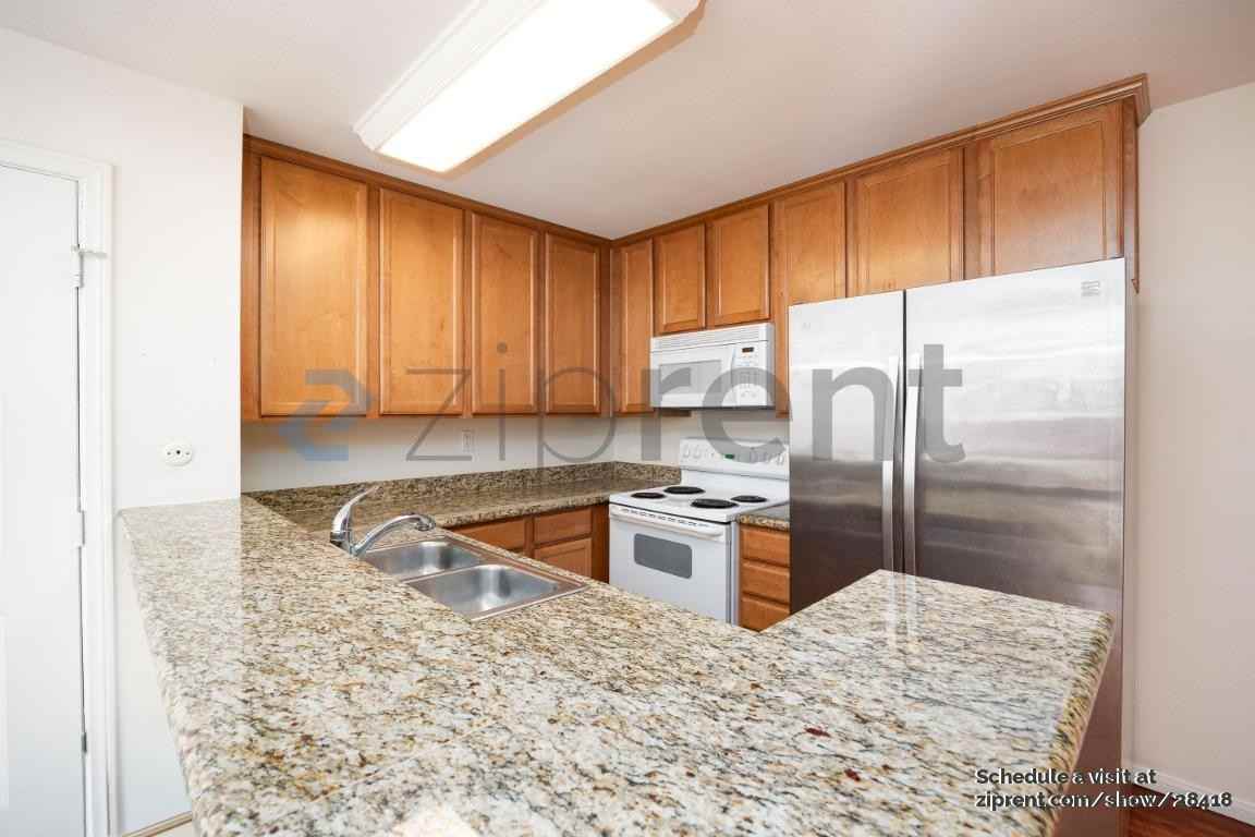 3454 Castle Glen Dr #226 - Photo 3 of 17