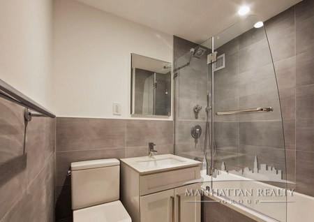 E 47th St #3C - Photo 5 of 10