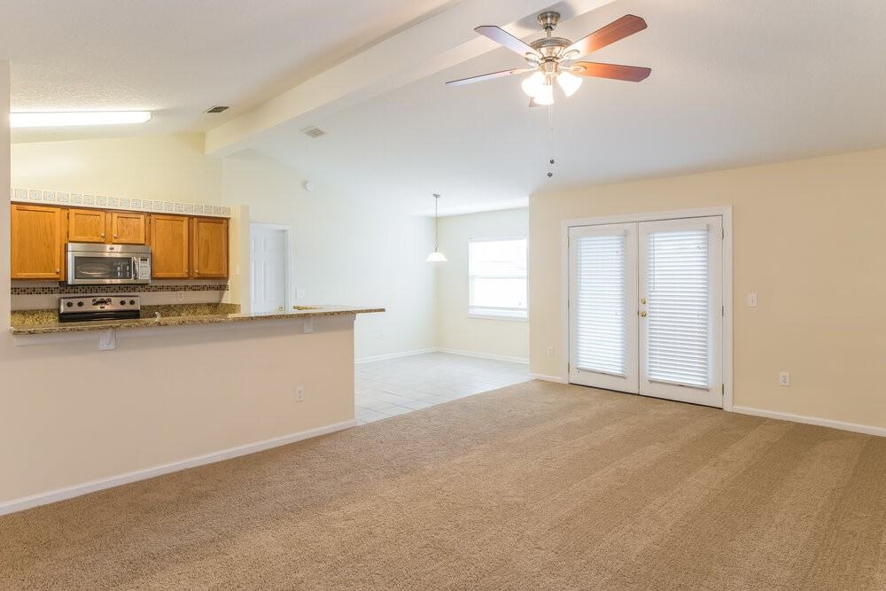 409 Sweet Jasmine Way - Photo 4 of 17