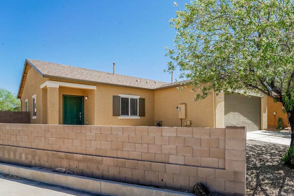 8448 W Green Kingfisher Ln - Photo 3 of 16