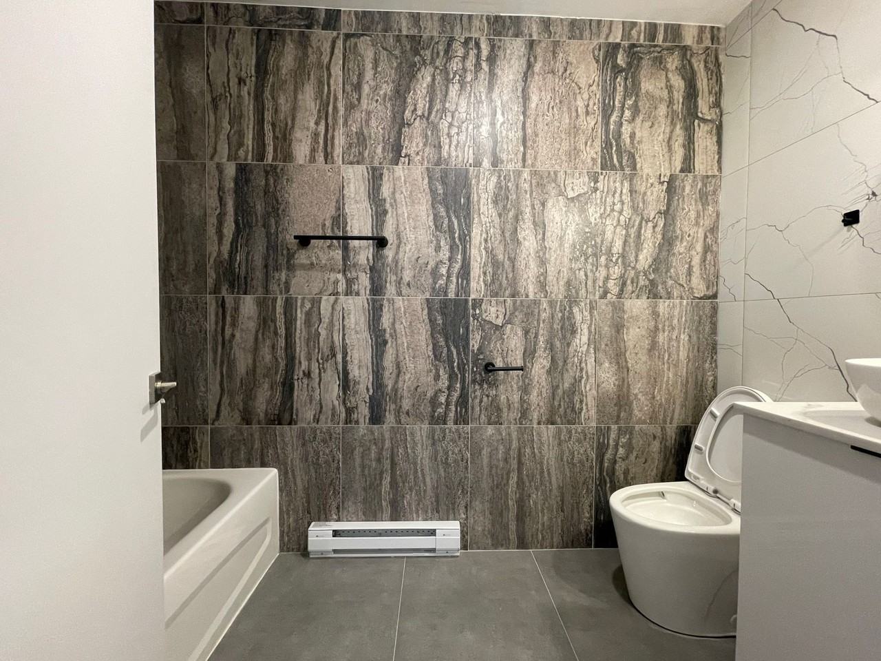 Grande-Allee Apts - Photo 5 of 50