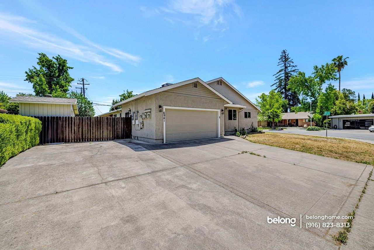 6941 Golf View Dr - Photo 2 of 40
