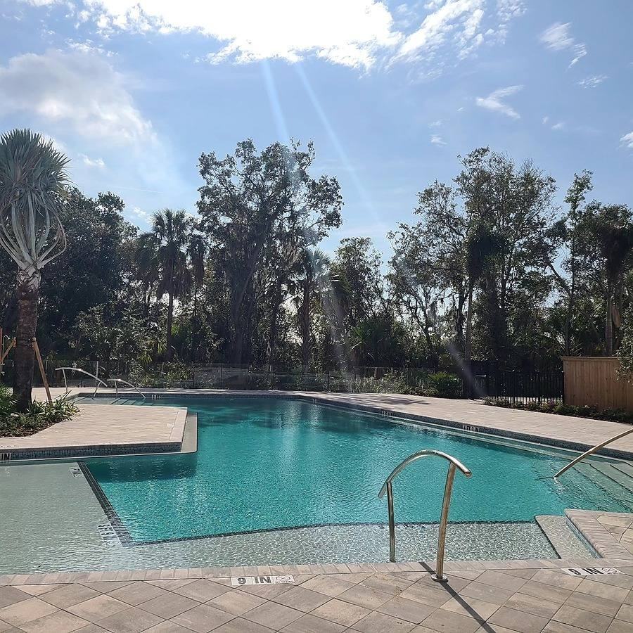 6981 Waterset Blvd - Photo 3 of 20