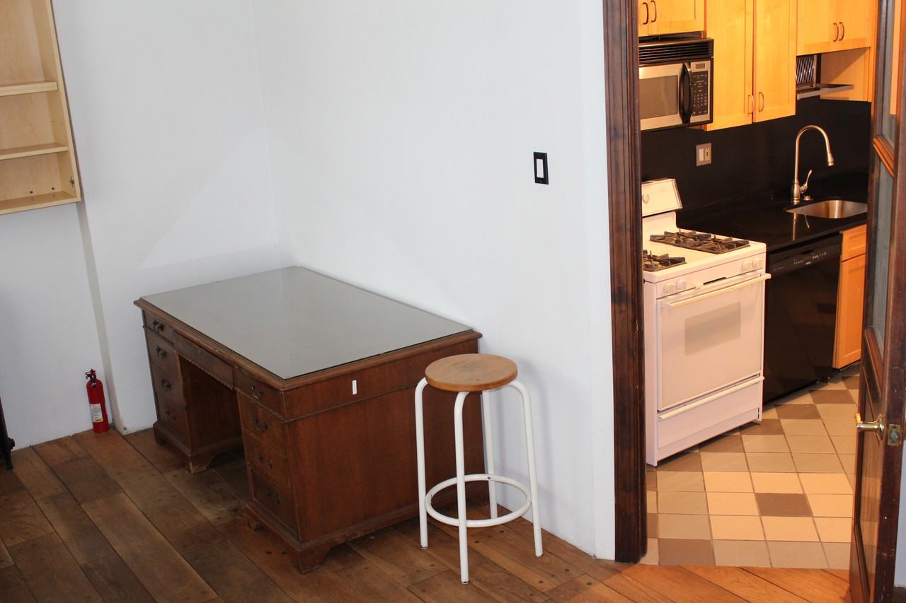 111 South 42nd Street #2nd Fl - Photo 2 of 21