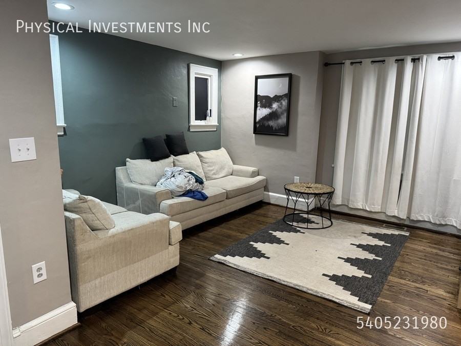 1712 Main St Sw - Photo 2 of 24