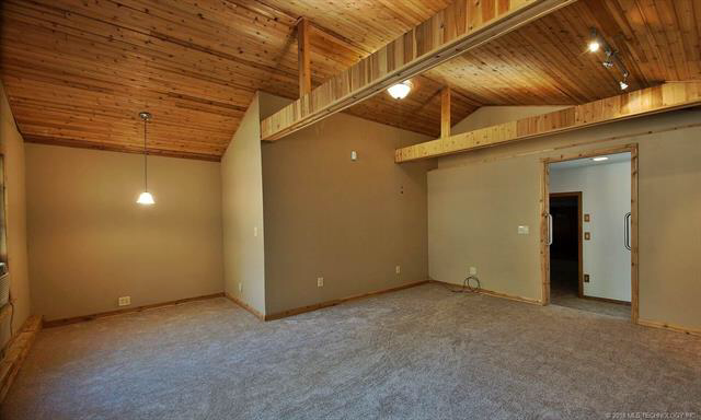 26084 Srd. - Photo 2 of 30