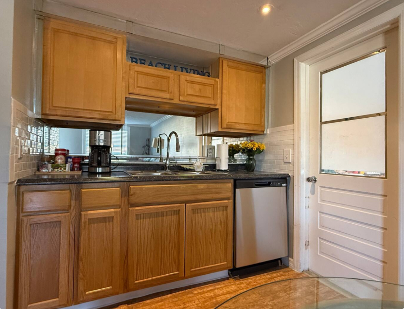 4948 Allner Street - Photo 5 of 13