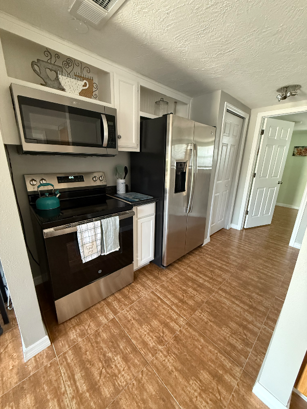 4948 Allner Street - Photo 7 of 13