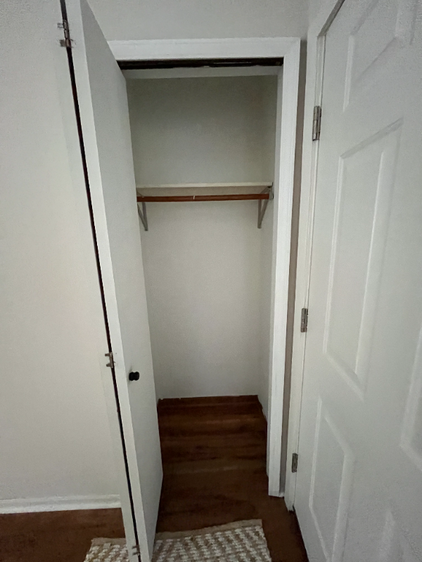 130 Meadows Cir - Photo 3 of 18