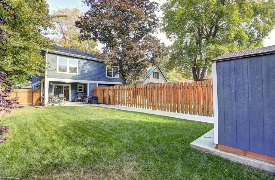 1012 2nd Ave E #1012 - Photo 2 of 13