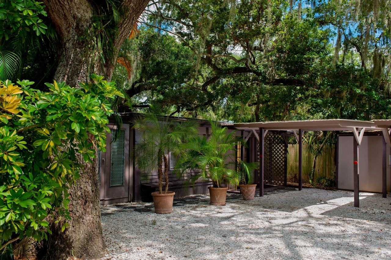 1631 Bonita Ln #NA - Photo 3 of 11