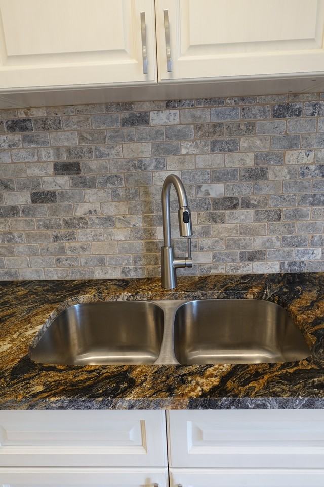 50 Hilda Avenue ##303 - Photo 4 of 11