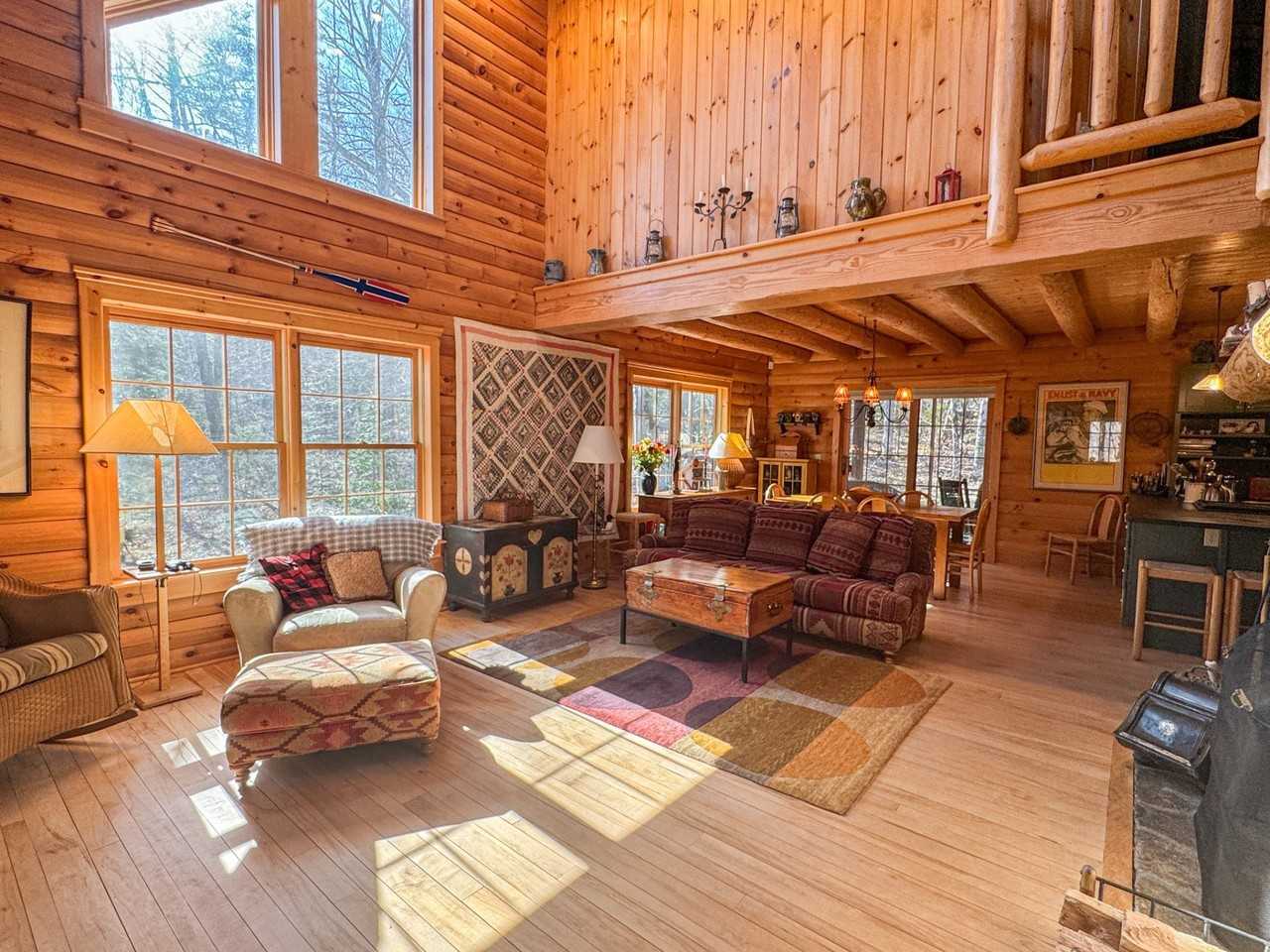 104 Old County Rd - Photo 2 of 38