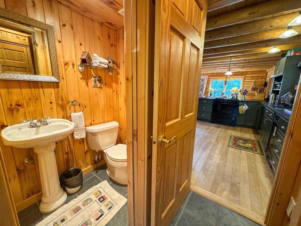 104 Old County Rd - Photo 5 of 38