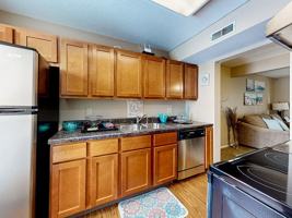 featured image of 941 Clubhouse Ln
