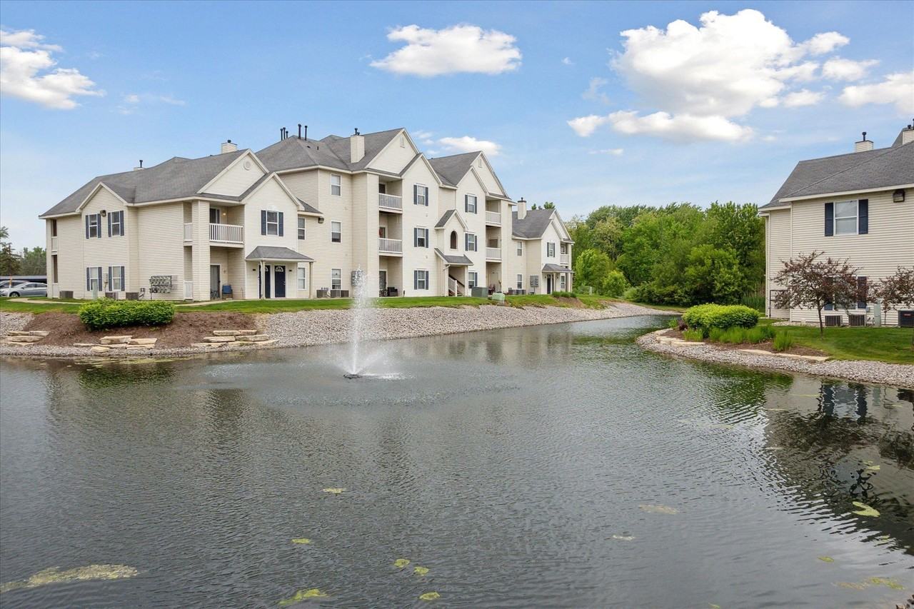 Quail Hollow at the Lakes - Photo 5 of 37