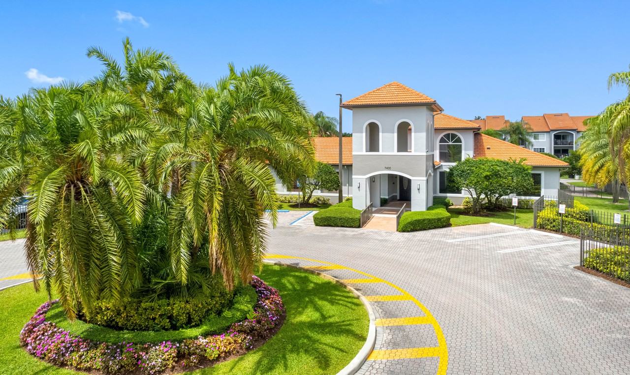 Sunset Gardens - Photo 2 of 50