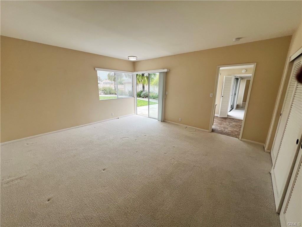345 Walnut Ave - Photo 2 of 8