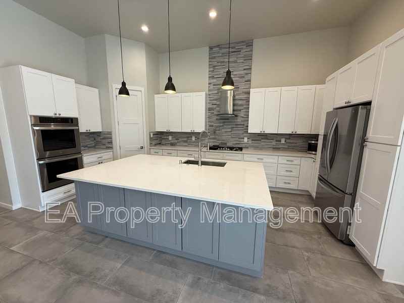 1210 11th St Nw - Photo 3 of 25