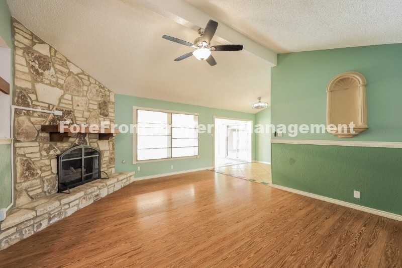 7522 Frenchton St - Photo 3 of 21