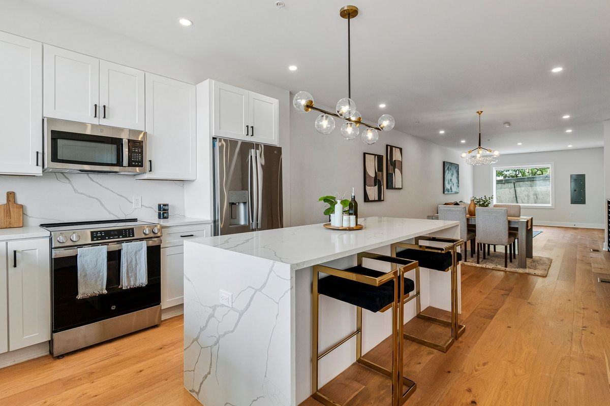 1140 17th St Ne ##1 - Photo 4 of 45