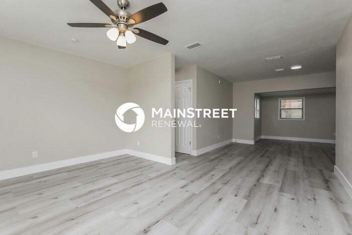 1894 Aaron Ave - Photo 3 of 16