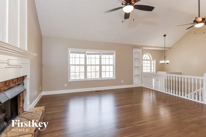 206 Red Fox Ct - Photo 3 of 15