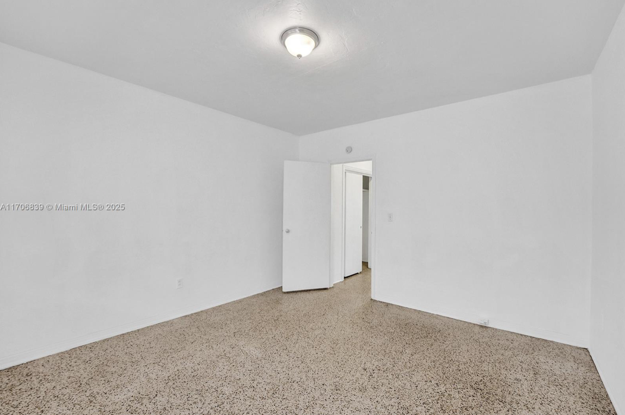 710 82nd St #2 - Photo 3 of 17