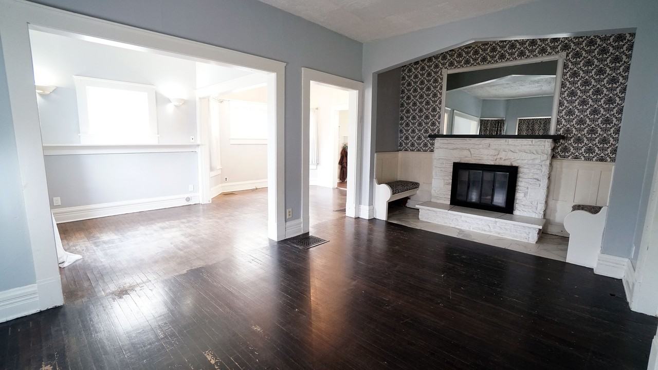 211 Lafayette Ave #211 - Photo 3 of 37