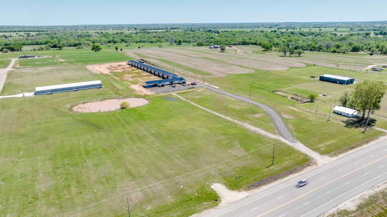 12571 Highway 77 - Photo 4 of 10