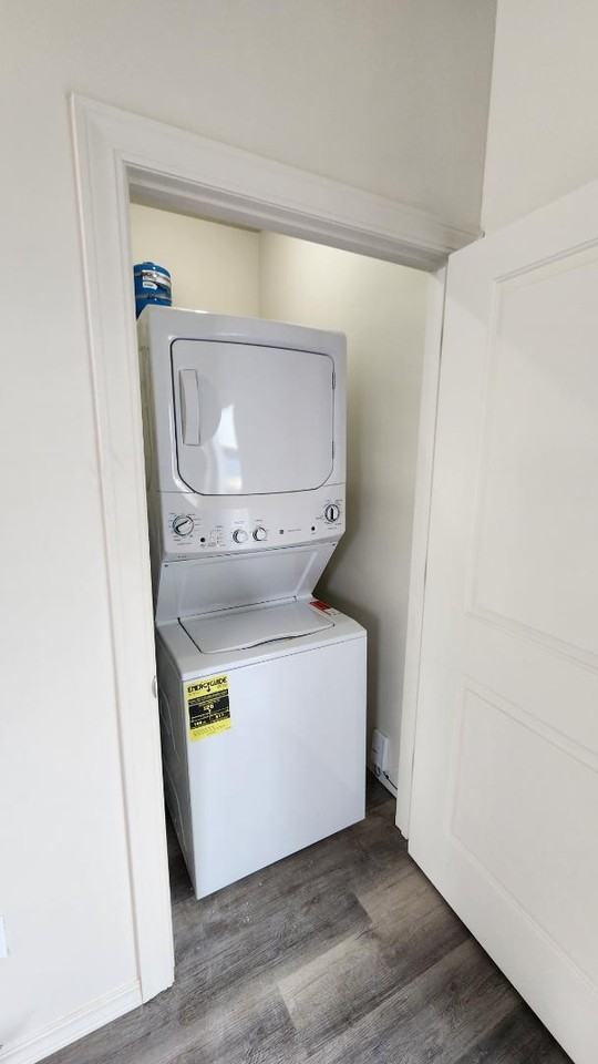 720 Cedar Creek Ave - Photo 3 of 8