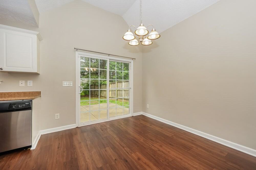 4412 Sandpiper Ln - Photo 6 of 17
