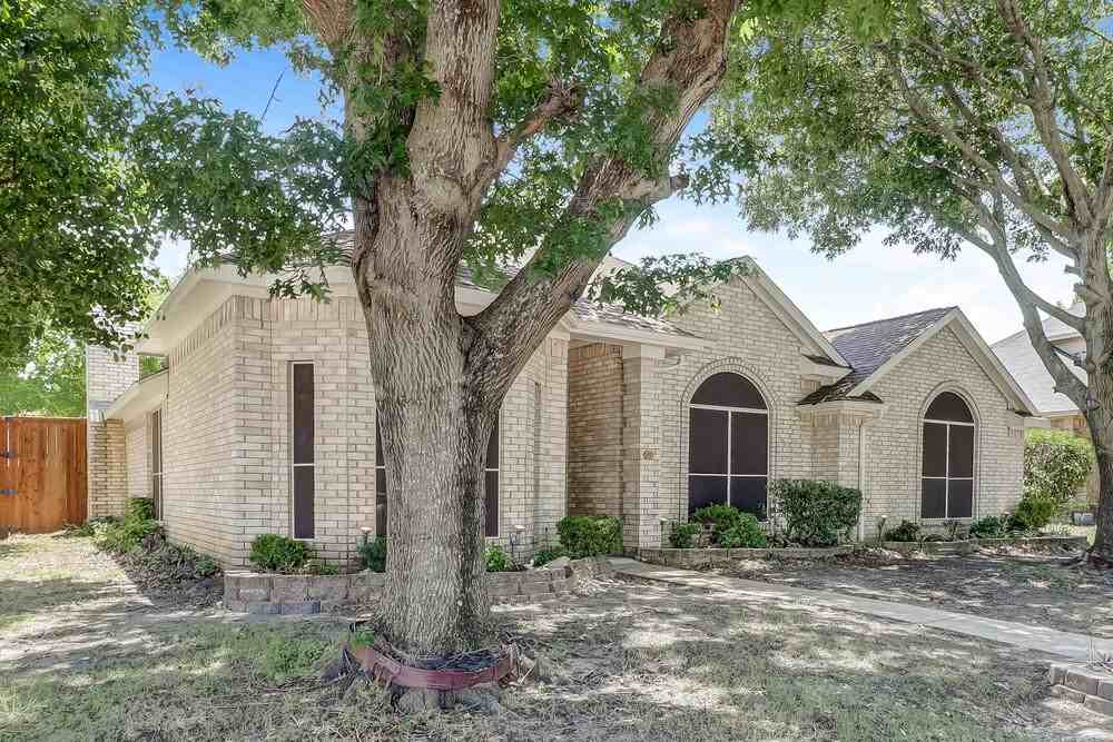 602 Copeland Dr - Photo 3 of 16