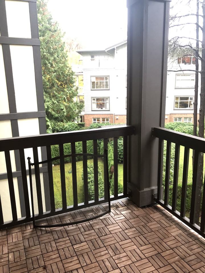 4885 Valley Dr - Photo 3 of 13