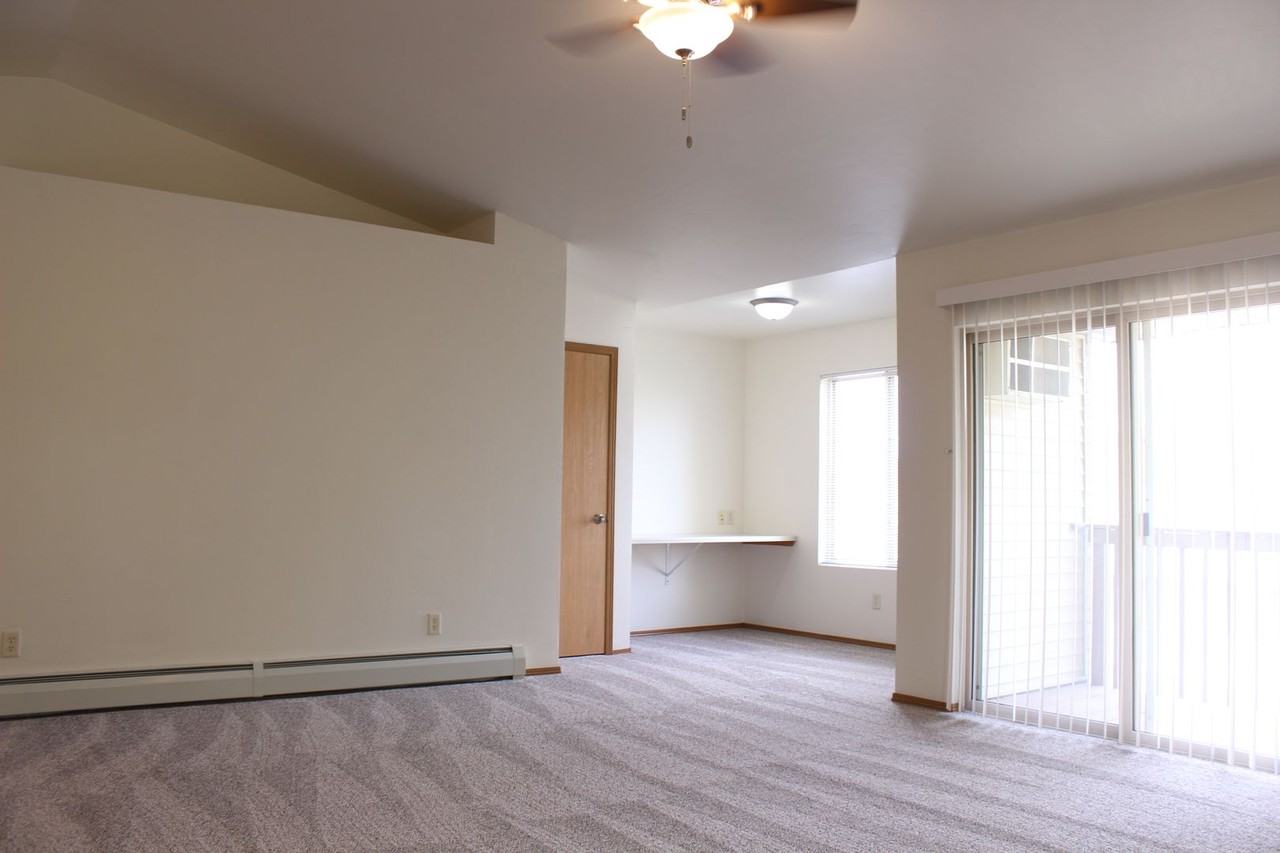 Shade Tree Estates - Photo 4 of 20