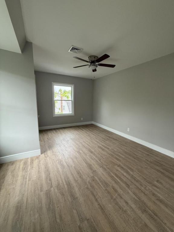 1023 Rock St - Photo 2 of 10