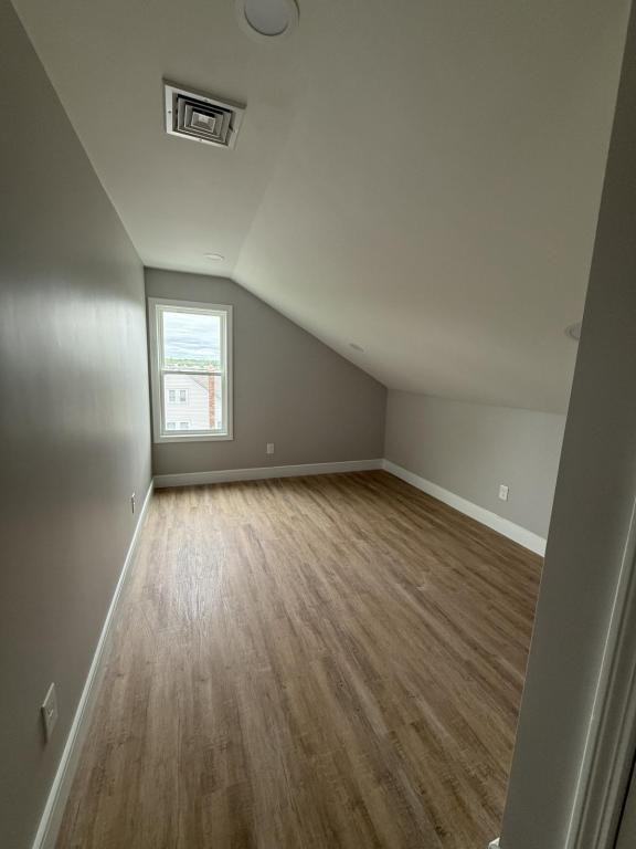 1023 Rock St - Photo 5 of 10