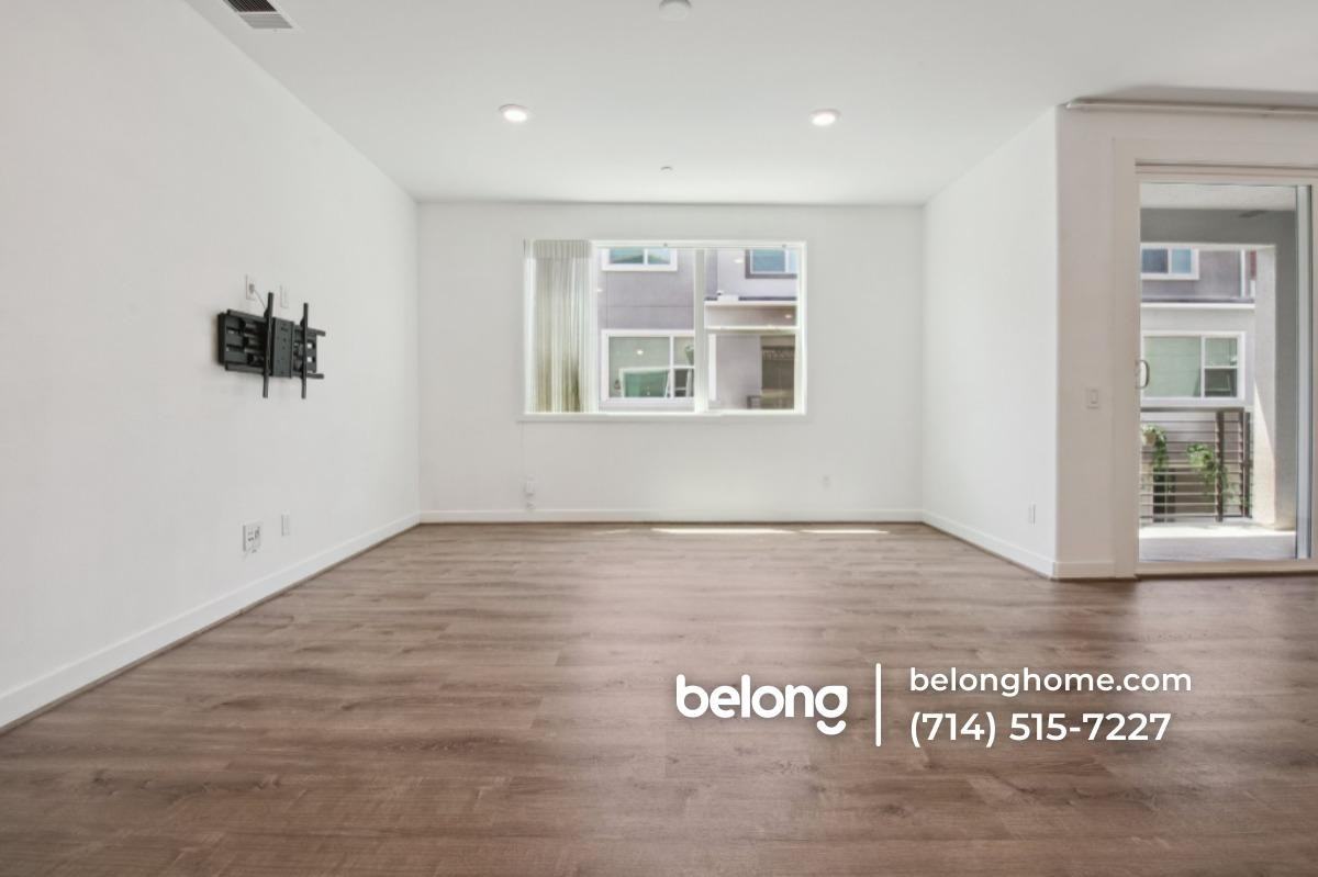 275 Carmona - Photo 2 of 22