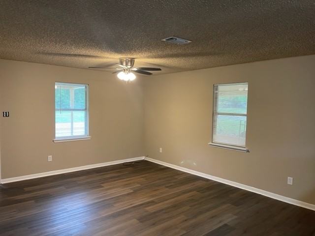 189 Santa Fe St - Photo 2 of 10