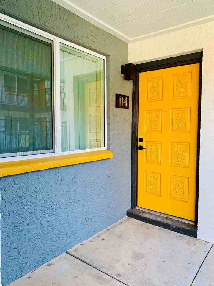 Aurora Villas - Photo 5 of 39