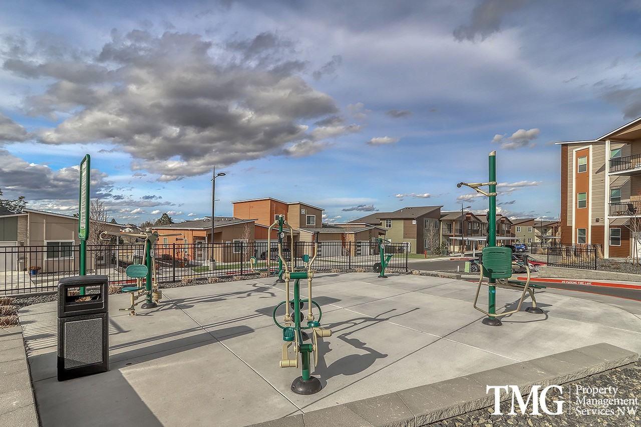 Park Avenue II at Hansen Park - Photo 3 of 50